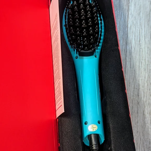 PYT Never Boring Always Beautiful Styling Brush NIB - Picture 2 of 8